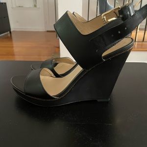 Guess Jazminn black wedge sandal, size 8.5